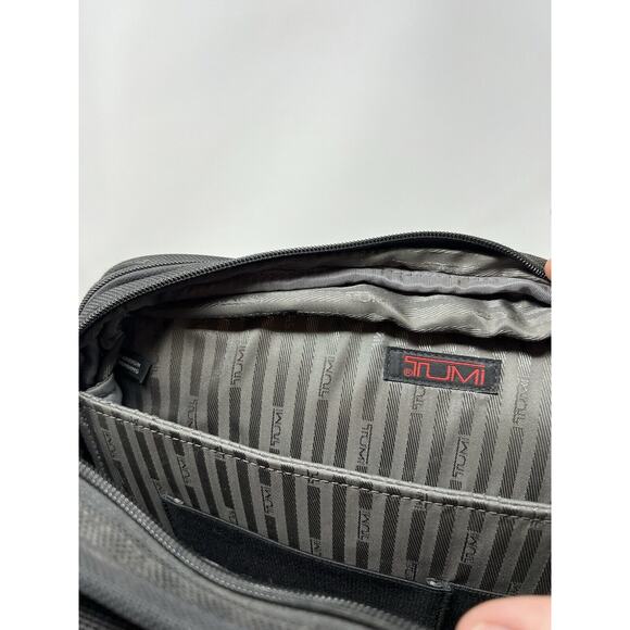 Tumi Business bag nylon black with‎ pass case - Picture 7 of 8